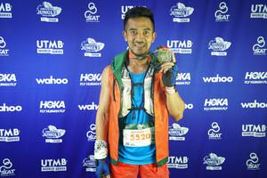 BIB: 5520
                            <button type="button" onclick="openModal(21978030)" class="btn btn-primary btn-sm float-right btn-popup" data-toggle="modal" data-target=".modal-high-quality">
                        <i class="fas fa-shopping-cart"></i> Add to Cart
                    </button>
                                            <button type="button" onclick="isThisMe(21978030, true)" class="btn btn-success btn-sm float-right btn-popup btn-isme hidden" data-toggle="tooltip" data-placement="bottom" title="นี่คือรูปของคุณใช่ไหม คลิกที่นี่เพื่อเอาเข้าอัลบั้ม">
                        <i class="fas fa-plus"></i> Add to album
                    </button>
                    <button type="button" onclick="isThisMe(21978030, false)" class="btn btn-warning btn-sm float-right btn-popup btn-isnotme hidden">
                        <i class="fas fa-ban"></i> Remove from album
                    </button>